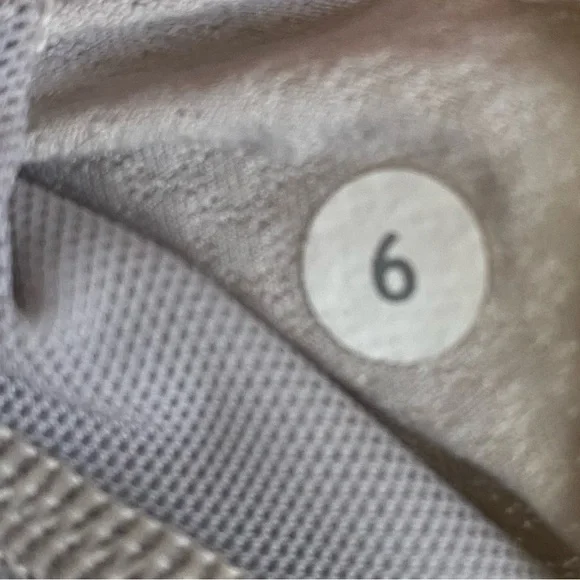 LULULEMON-WILD TANK-SIZE 6 - Picture 16 of 16